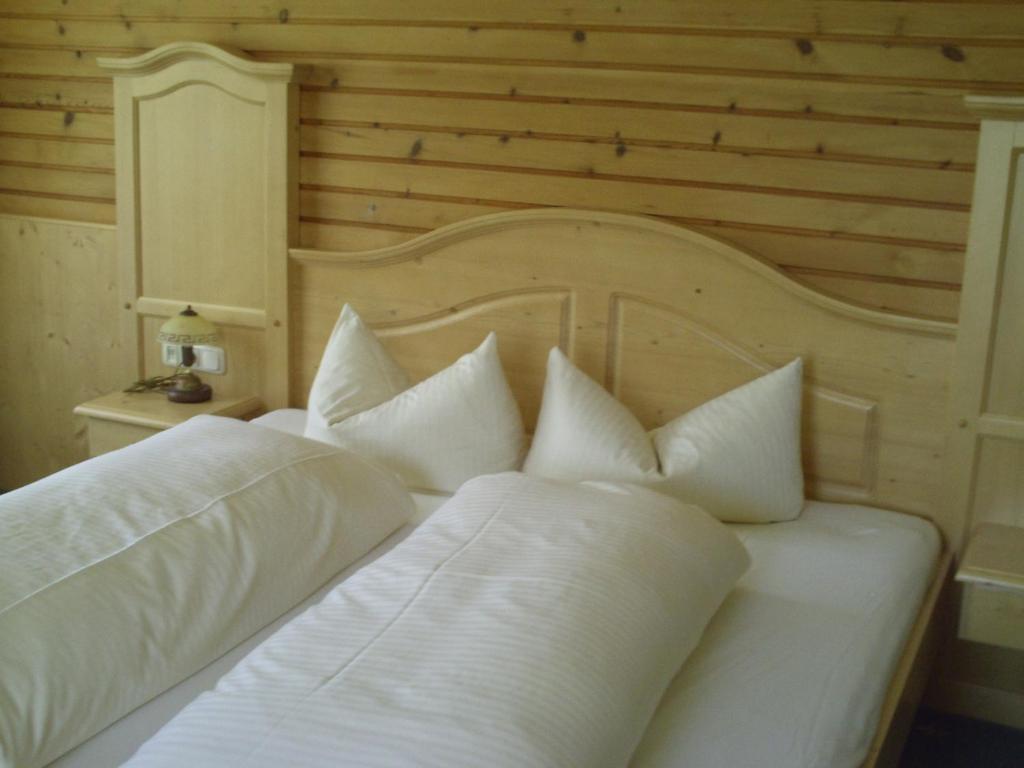 Sonnleiten - Guggerhof - Villa Sonnenwies Tannheim Zimmer foto